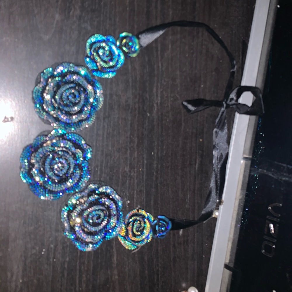 Blue floral necklace